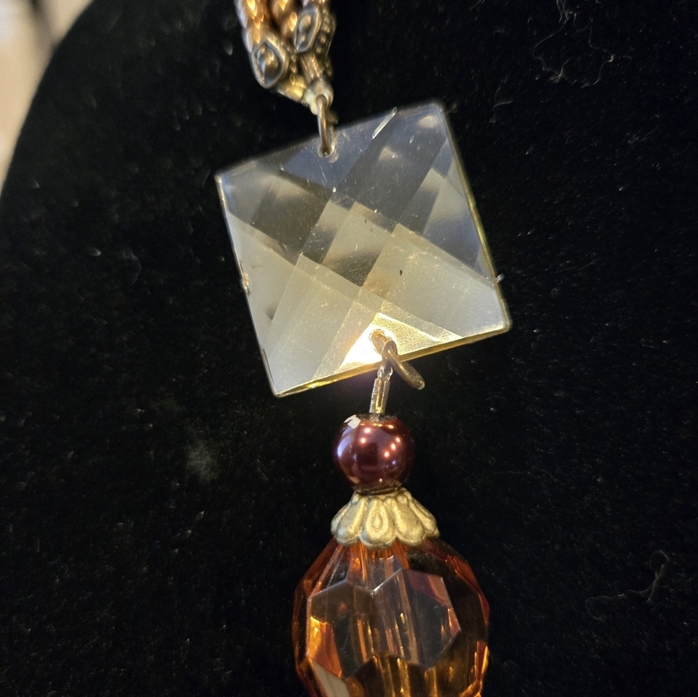 Elegant Beaded Necklace with Amber and Purple Accents - Picture 3 of 5